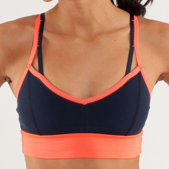 lululemon athletica Tops - Lululemon Flip Your Dog Sports Bra Size 4 Crop Top